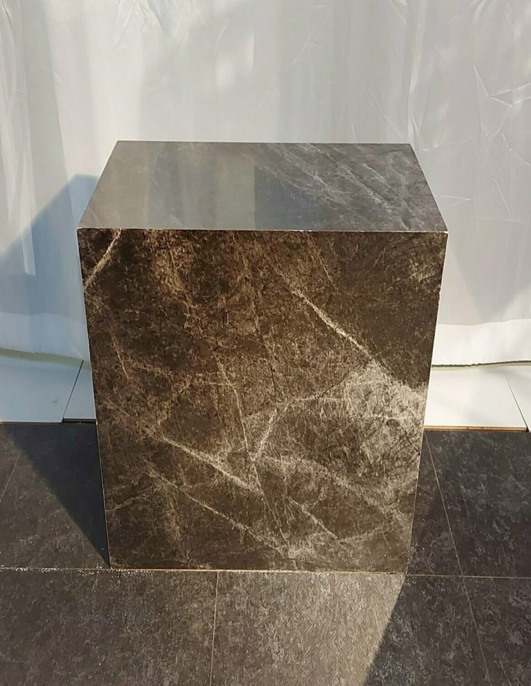 Marmer look blok - Koopgids voor Marmer Tafels en Accessoires